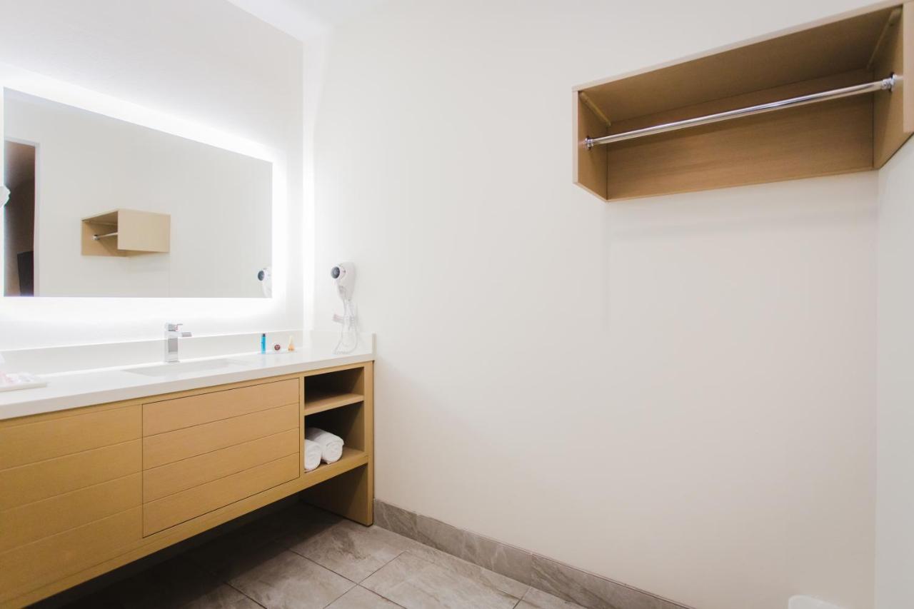 Palace Inn Blue Federal Road Houston Ngoại thất bức ảnh